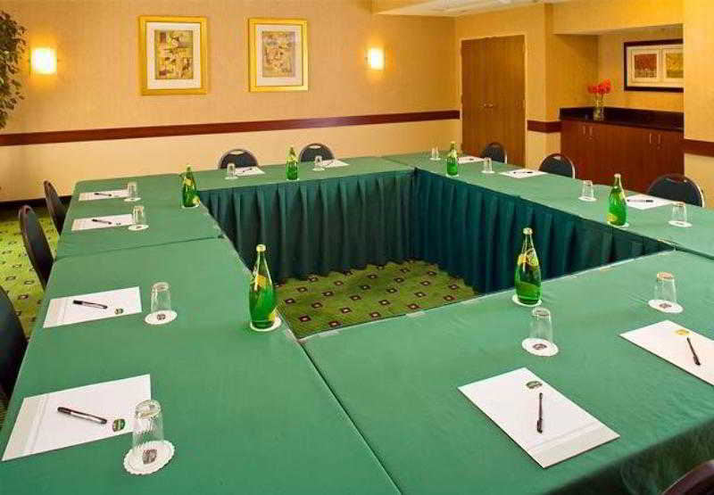 Courtyard By Marriott Denver Central Park Екстериор снимка
